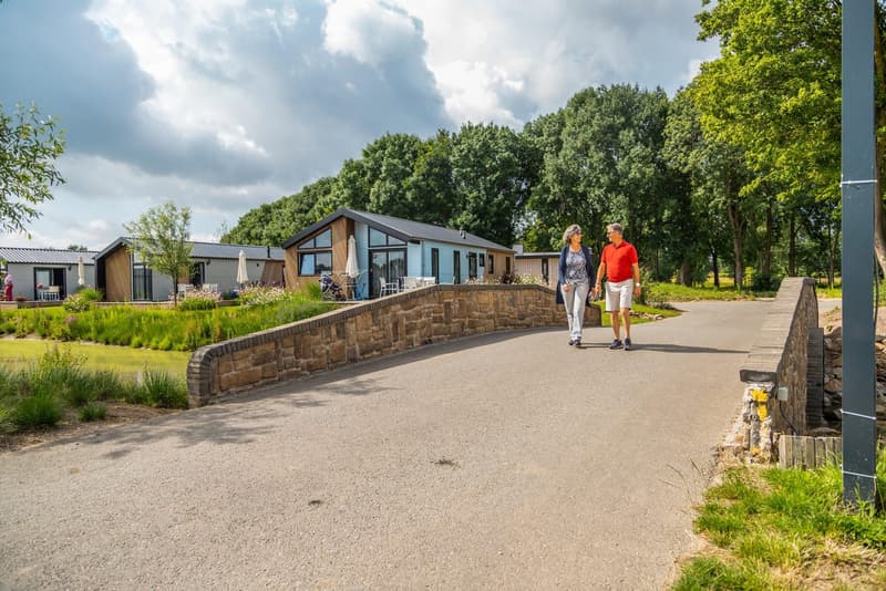 Recreatiewoning Kopen op Kleinschalig Park: Rust, Ruimte & Eigen Grond